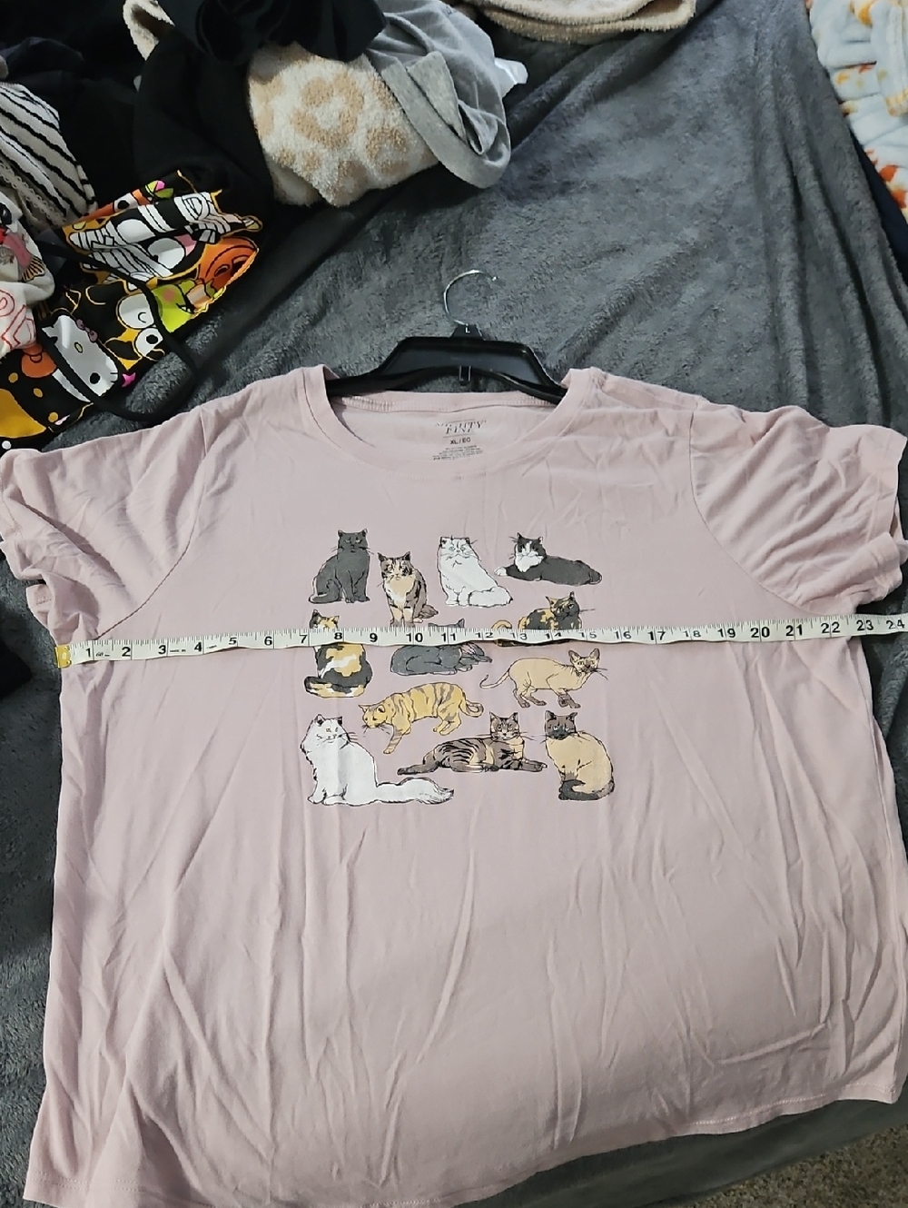 Cat Graphic Tee - Picture 6 of 8